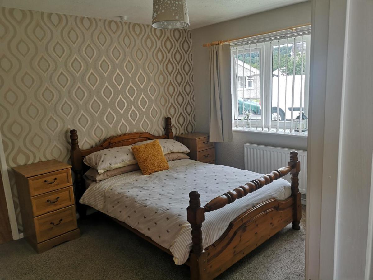 En-Suite Bedroom In A Quiet Bungalow Porthmadog Zewnętrze zdjęcie